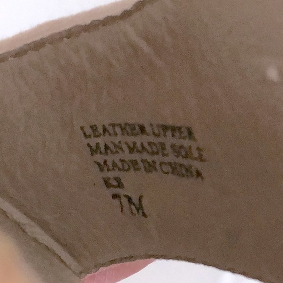 NWOT Bettye Muller Concept womens platform sandals.  Size 7.  Bone.  Faux suede. - Picture 8 of 11